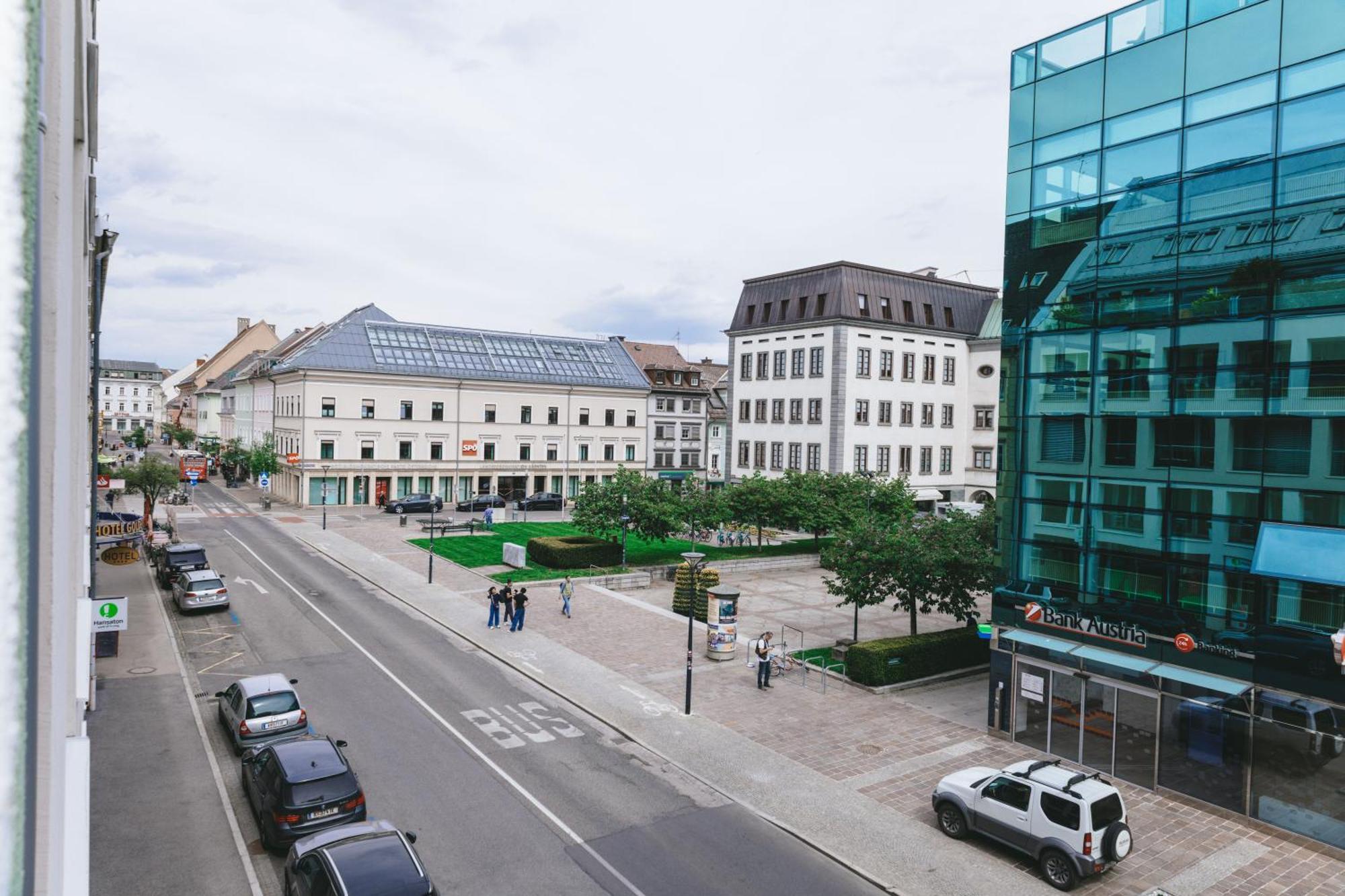 Cityhotel Am Domplatz Self-Checkin Klagenfurt am Woerthersee Esterno foto
