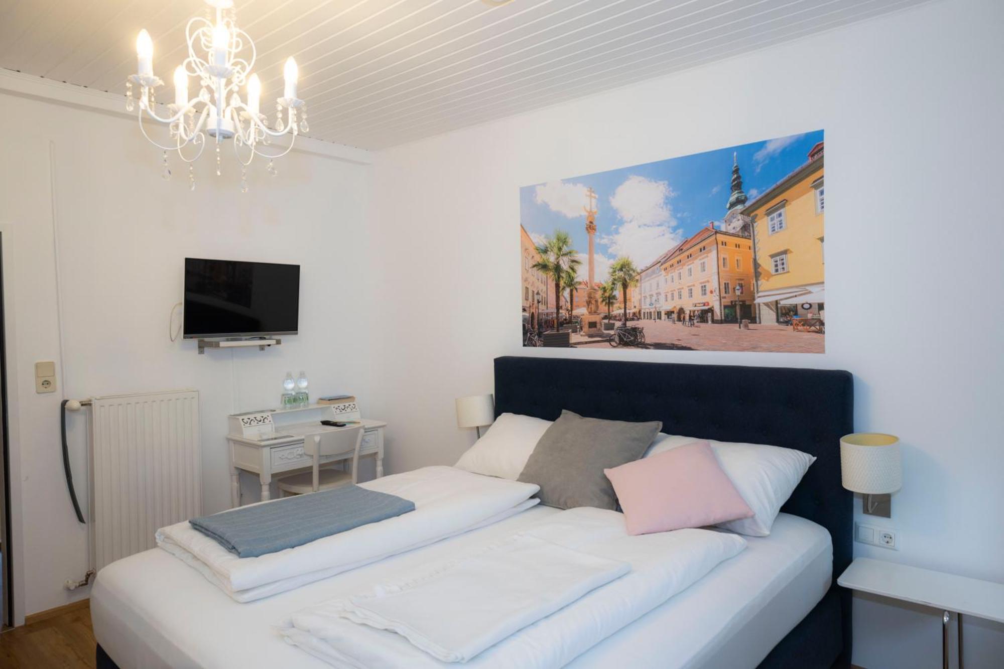 Cityhotel Am Domplatz Self-Checkin Klagenfurt am Woerthersee Esterno foto