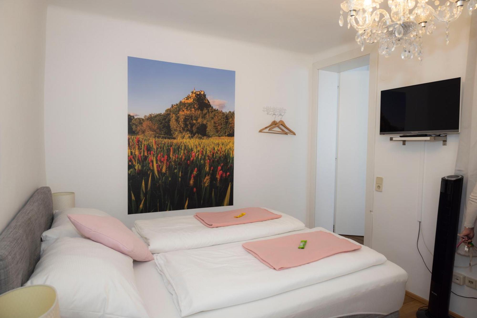 Cityhotel Am Domplatz Self-Checkin Klagenfurt am Woerthersee Esterno foto