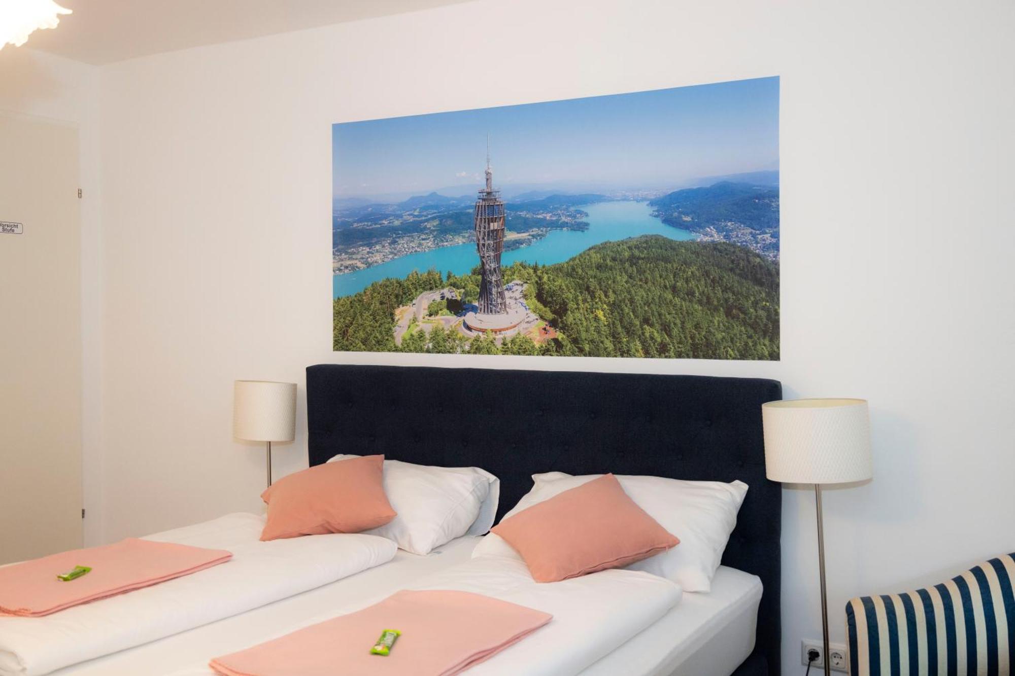 Cityhotel Am Domplatz Self-Checkin Klagenfurt am Woerthersee Esterno foto