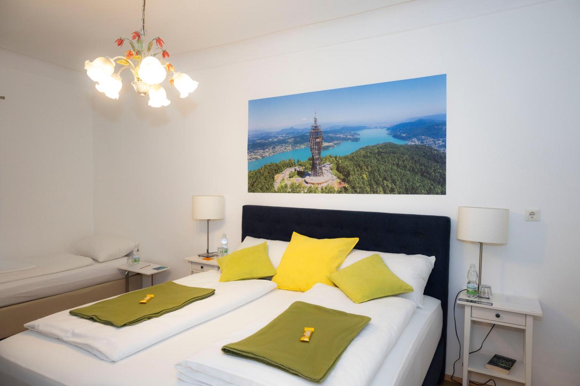 Cityhotel Am Domplatz Self-Checkin Klagenfurt am Woerthersee Esterno foto