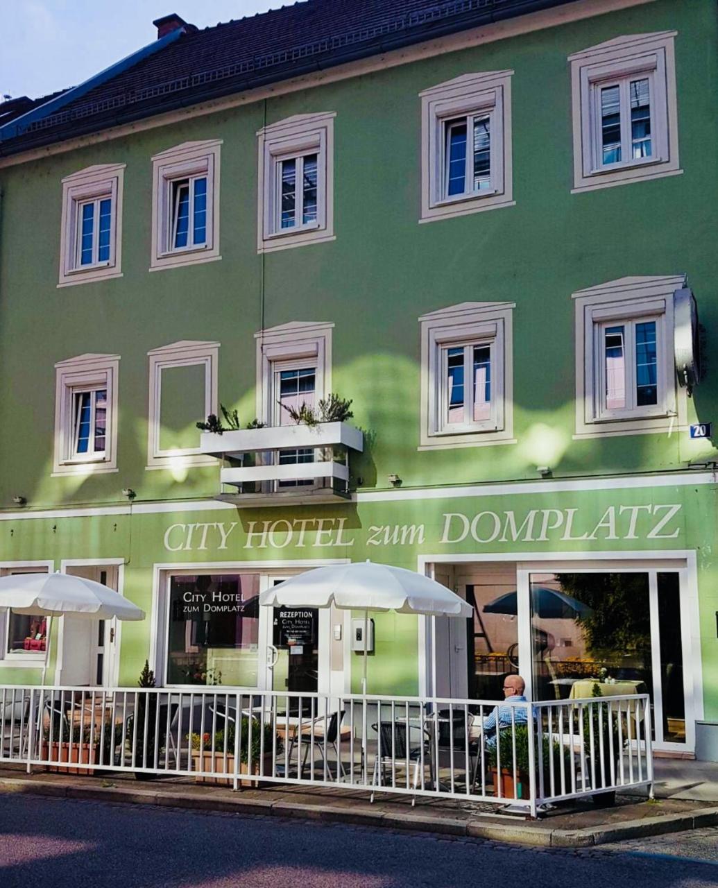Cityhotel Am Domplatz Self-Checkin Klagenfurt am Woerthersee Esterno foto